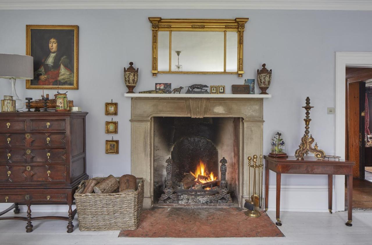 Harlington Manor